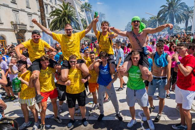 Split: Grad Split i gradonačelnik Šuta organizirali po prvi put okupljanje maturanata na Rivi