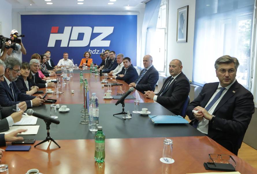 Zagreb: Sjednica Predsjedništva HDZ-a