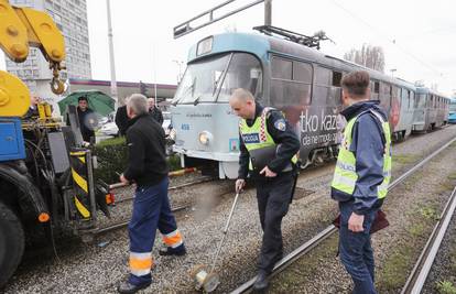 Sudar dva tramvaja: 'Ljudi su poletjeli, ima i krvavih noseva'