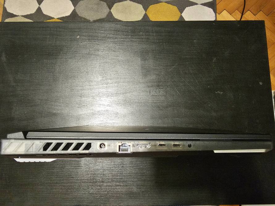 Igranje u superteškoj kategoriji: Isprobali smo Asus Strix Scar 18