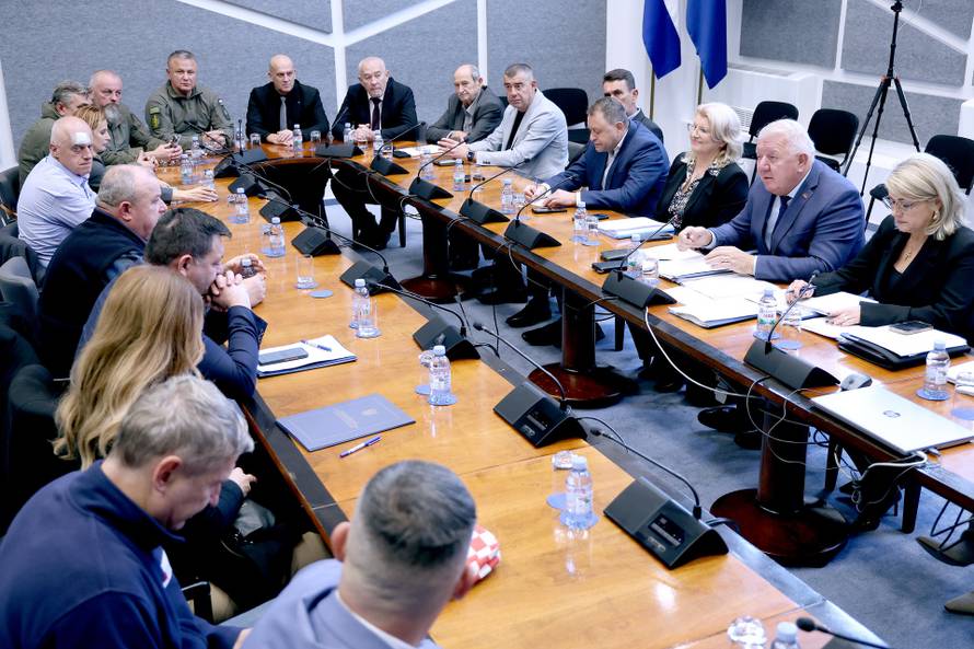 Zagreb: Održan okrugli stol "Zakonska zaštita Deklaracije o Domovinskom ratu"