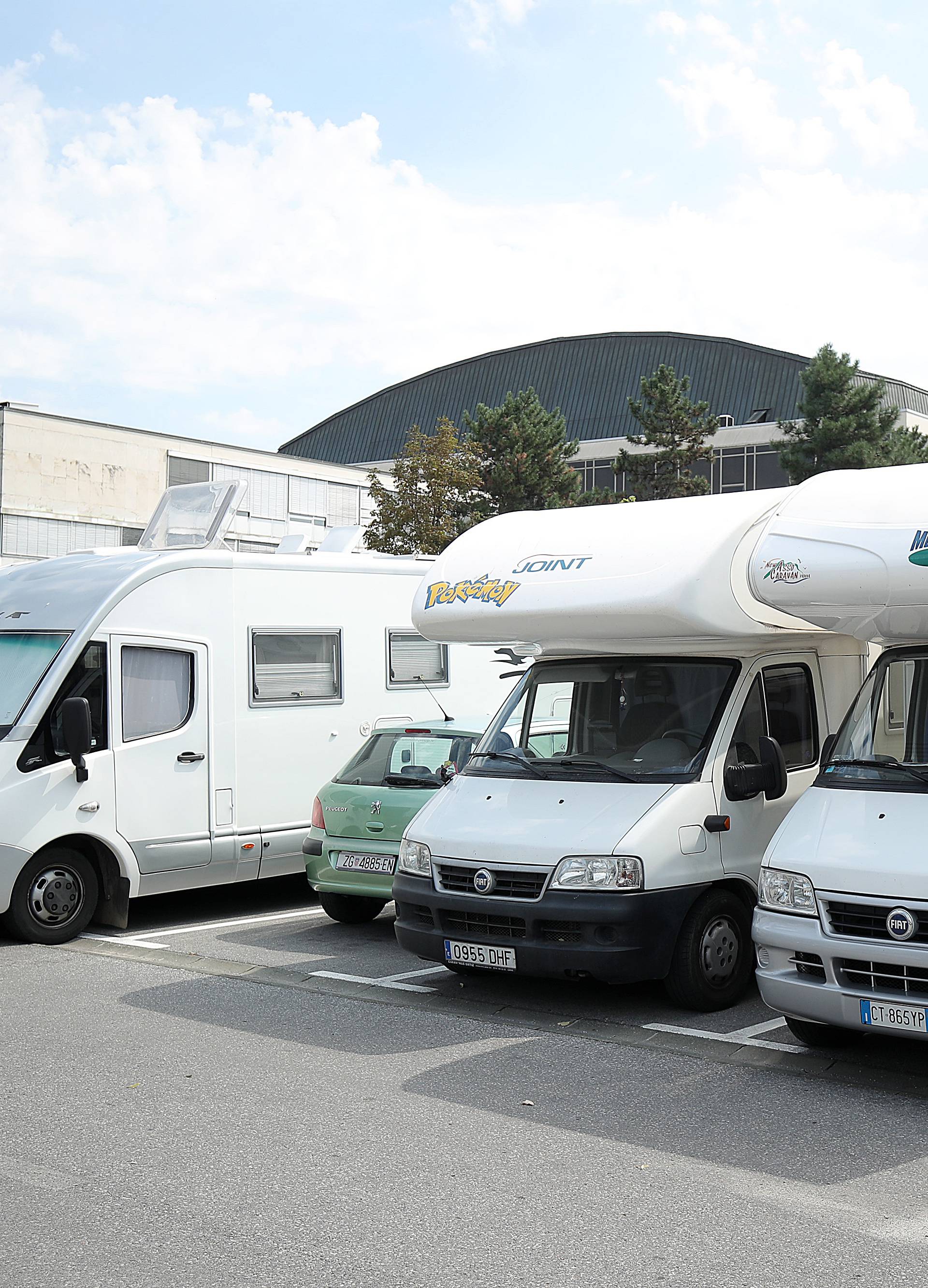 'U centru nas parking košta 10 kuna, a izvan grada 140 kuna'