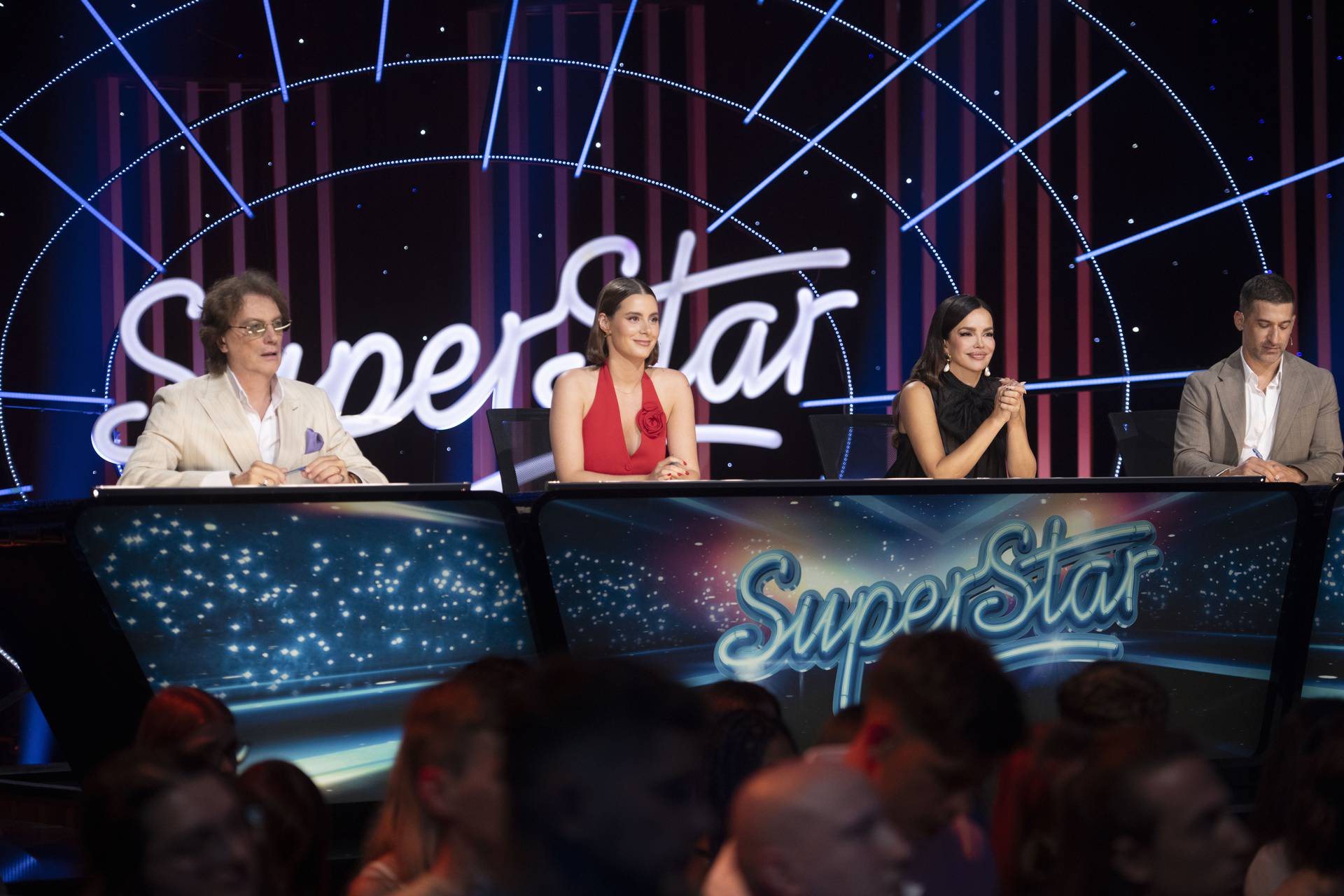 ANKETA Hoćete li večeras pratiti show 'Superstar' ili 'The Voice'?