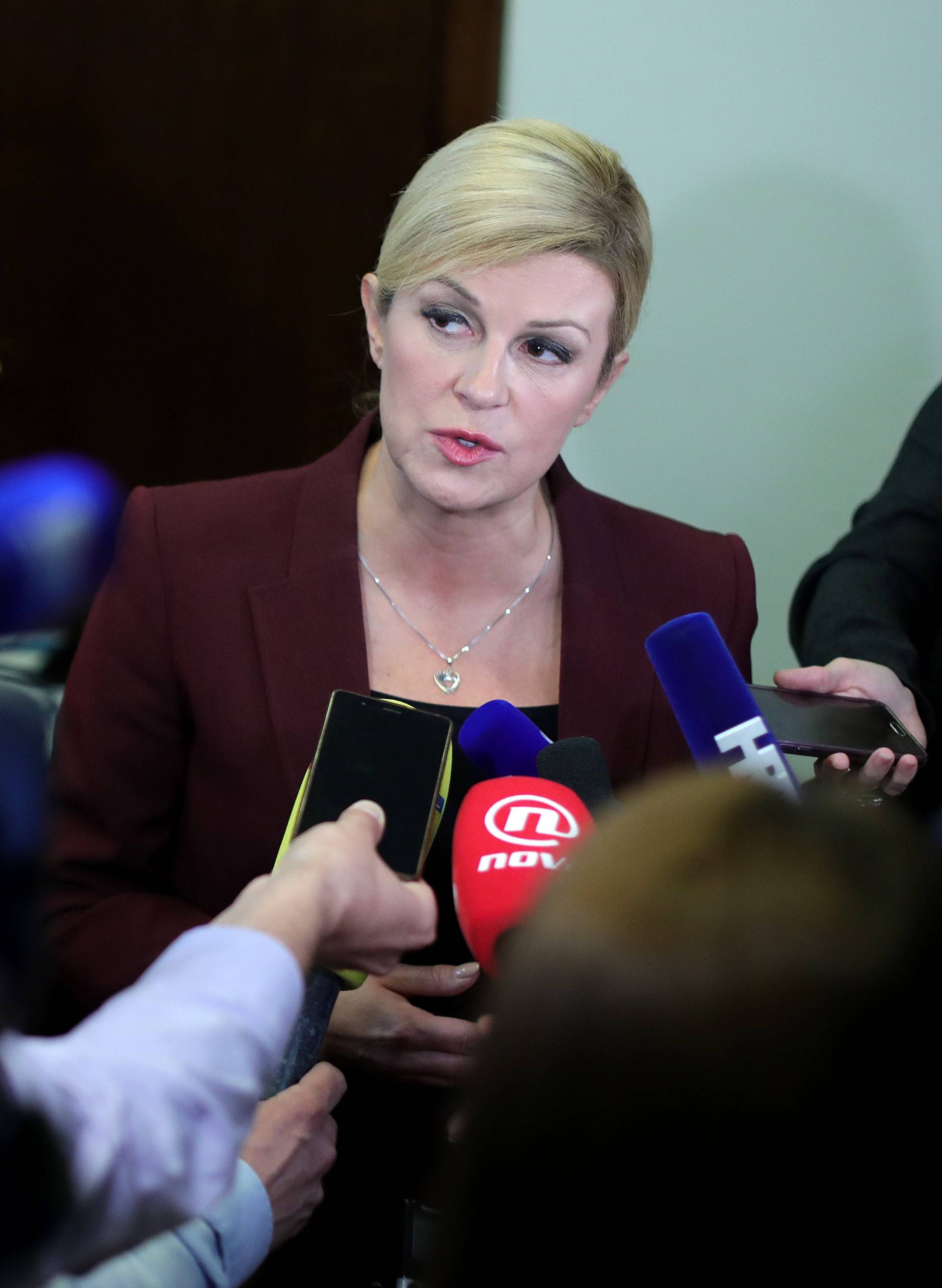 Zagreb: Kolinda Grabar-KitaroviÄ dala izjavu nakon Foruma Inicijative triju mora