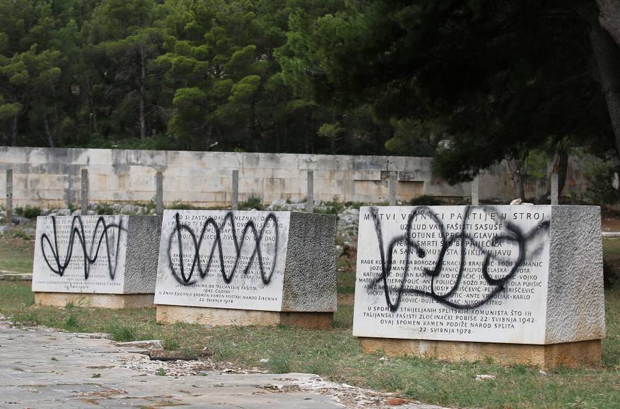 Šibenik: Išarani spomenici uoči polaganja vijenaca povodom Dana antifašističke borbe na Šubićevcu