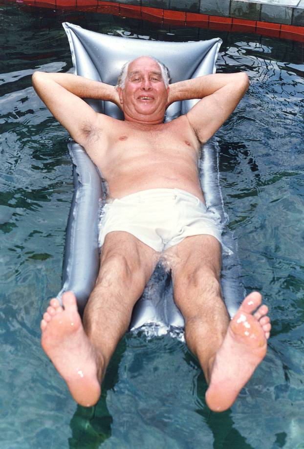 RONNIE BIGGS IN RIO DE JANEIRO, BRAZIL - 1989