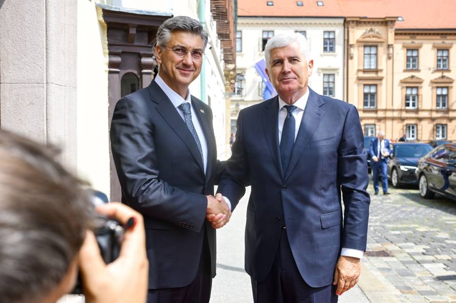 Zagreb: Predsjednik Vlade Andrej Plenković sastao se s predsjedateljem Doma naroda Parlamentarne skupštine BiH Draganom Čovićem