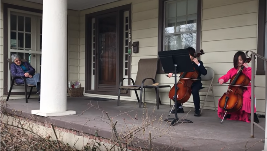 Brat (9) i sestra (6) susjedi u samoizolaciji priredili koncert