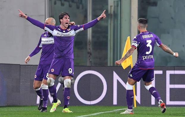 Serie A - Fiorentina v AC Milan