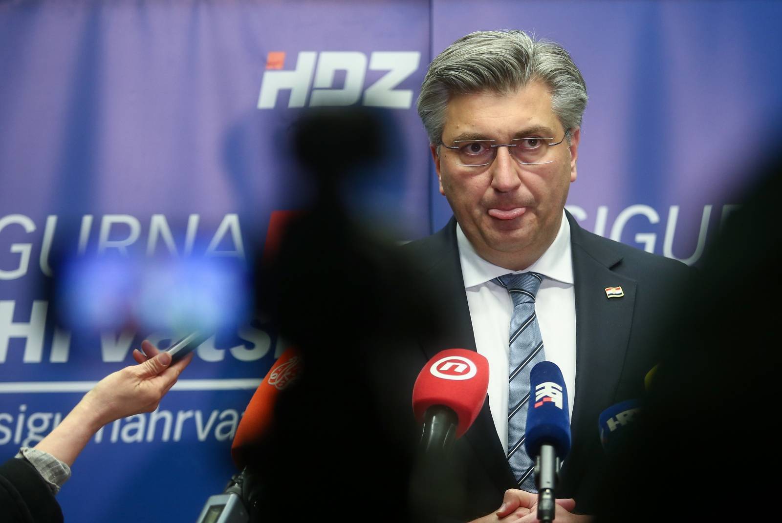 Plenković potvrdio: Za sada nema obustave cijepljenja AstraZenecom u Hrvatskoj