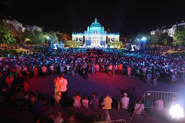 Zagreb: Festival Zagreb Classic na Trgu kralja Tomislava počeo koncertom “San ljetne noći”