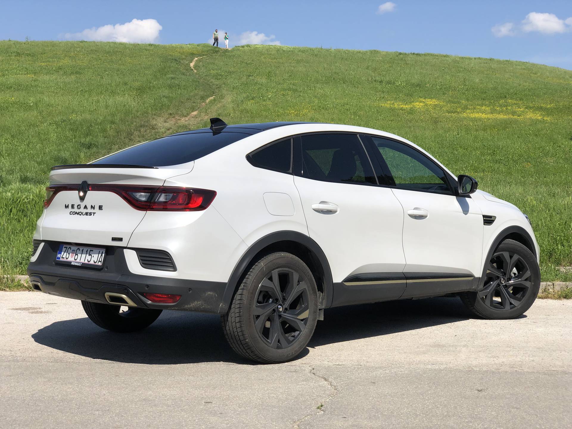 Testirali smo Renault Megane Conquest Hybrid: Jedan od najštedljivijih auta u klasi