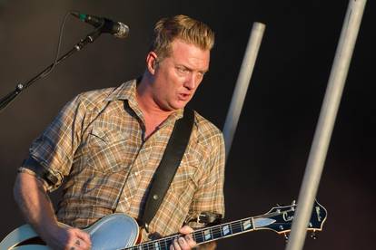 Frontmen benda 'Queens Of The Stone Age' otkrio da je imao rak