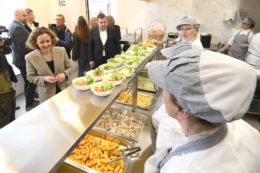 Bjelovar: Službeno otvorenje Studentskog doma Bjelovar i studentskog restorana X-ica