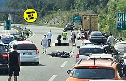 VIDEO Kod Učke jedan poginuo, Na A6 motorist ležao na cesti: 'Vozači su izašli i pomogli mu'