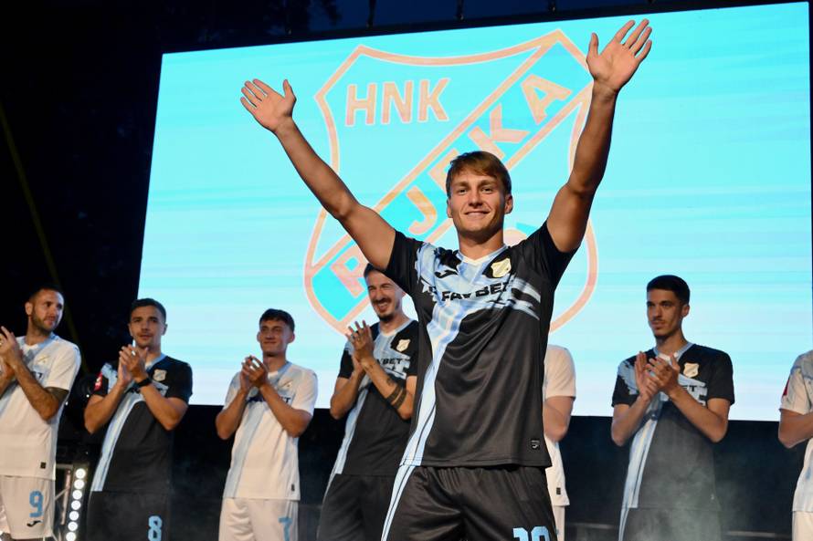 VIDEO Rijeka predstavila novu garnituru dresova. Produžili su suradnju s Jurajem Zigmanom