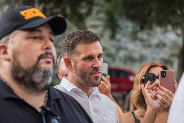 Split: Otkrivanje murala Blaža Sliškovića Bake na Splitskom Mertojaku