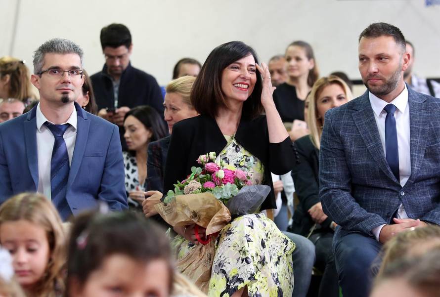 Zagreb: Ministrica BlaÅ¾enka Divjak posjetila Osnovnu Å¡kolu GraÄani