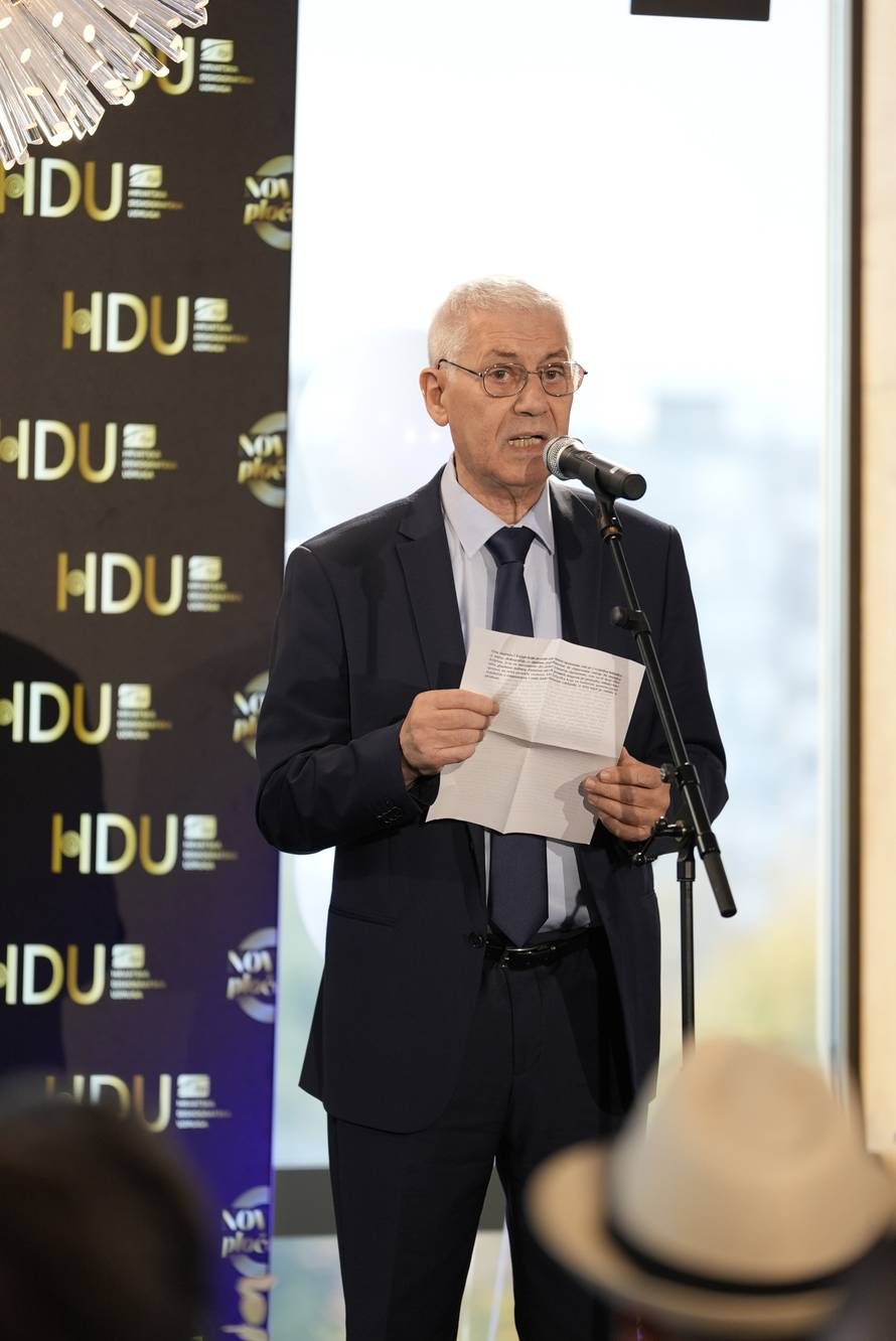 HDU dodijelio 'Novu ploču': U Lisinskom nagradu dobili Siniša Škarica, Psihomodo pop i drugi