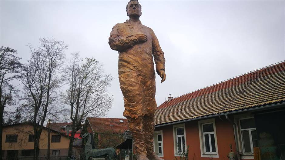 Tuđmanov spomenik od četiri metra stiže u središte Zagreba