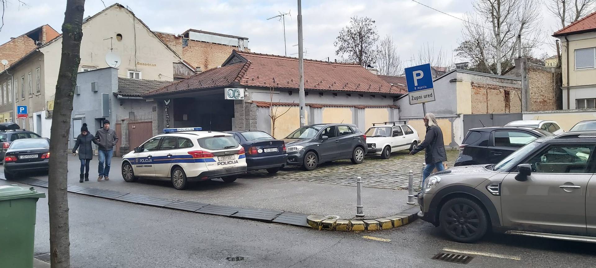 U Zagrebu opljačkali poštu, lopov u bijegu. Očevid u tijeku
