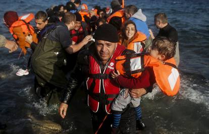 Novi val: Prema Hrvatskoj je krenulo oko 10.000 izbjeglica