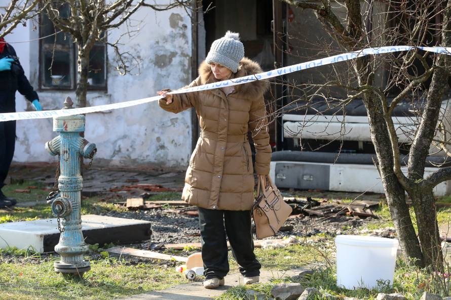 U Novoselcu izbio požar na objektu u kojem se nalazi osam stanova