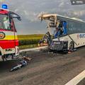 FOTO Užas u Slovačkoj: Sudarili se autobus i kamion. Najmanje jedan mrtav, čak 28 ozlijeđenih