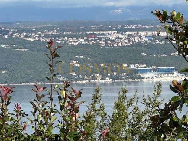 FOTO Za 21 kvadrat garsonijere u Opatiji traže 149.000 eura! Prodavač: 'Ima pogled na more'