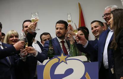 'Crna Gora je sada u Vučićevim rukama. On je prosrpske partije financirao sumnjivim novcem’