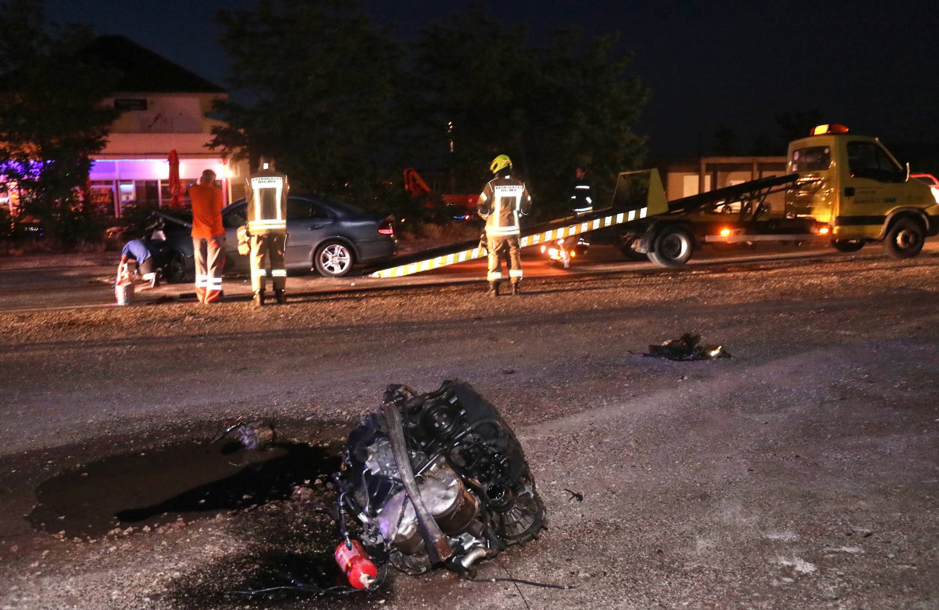 Dicmo: U teškoj prometnoj  nesreći smrtno stradale dvije osobe.