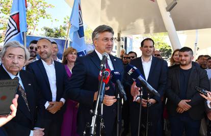 FOTO Plenković o Milanovićevoj ostavci: 'Nek se on bavi kravom Milovom, a Grbin je abdicirao'