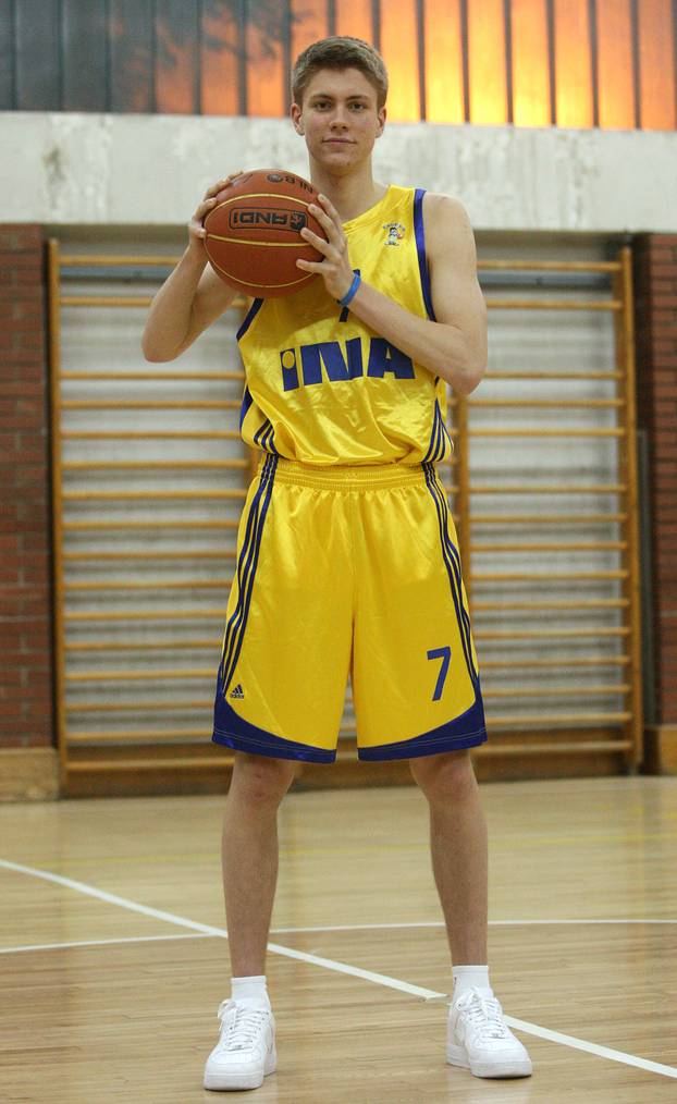 Zagreb: Dominik Mavra, Dario Šari? i Mario Hezonja, juniori KK Zagreb CO