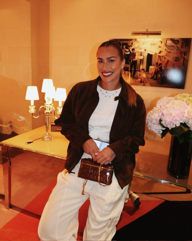 FOTO Vruće ljeto najbolje na svijetu: Skinula se za pratitelje, napunila baterije i pomela sve