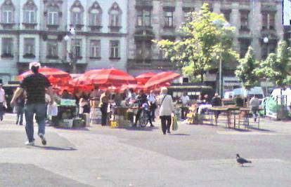 Zagreb: U kupnju kod kumica došao na motoru