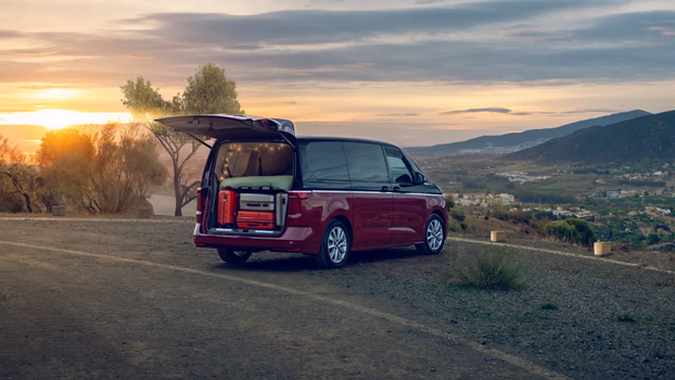 FOTO Ovo je vozni park Kyliana Mbappéa: Izgleda impresivno, ali ne vozi nijedan od ovih auta!