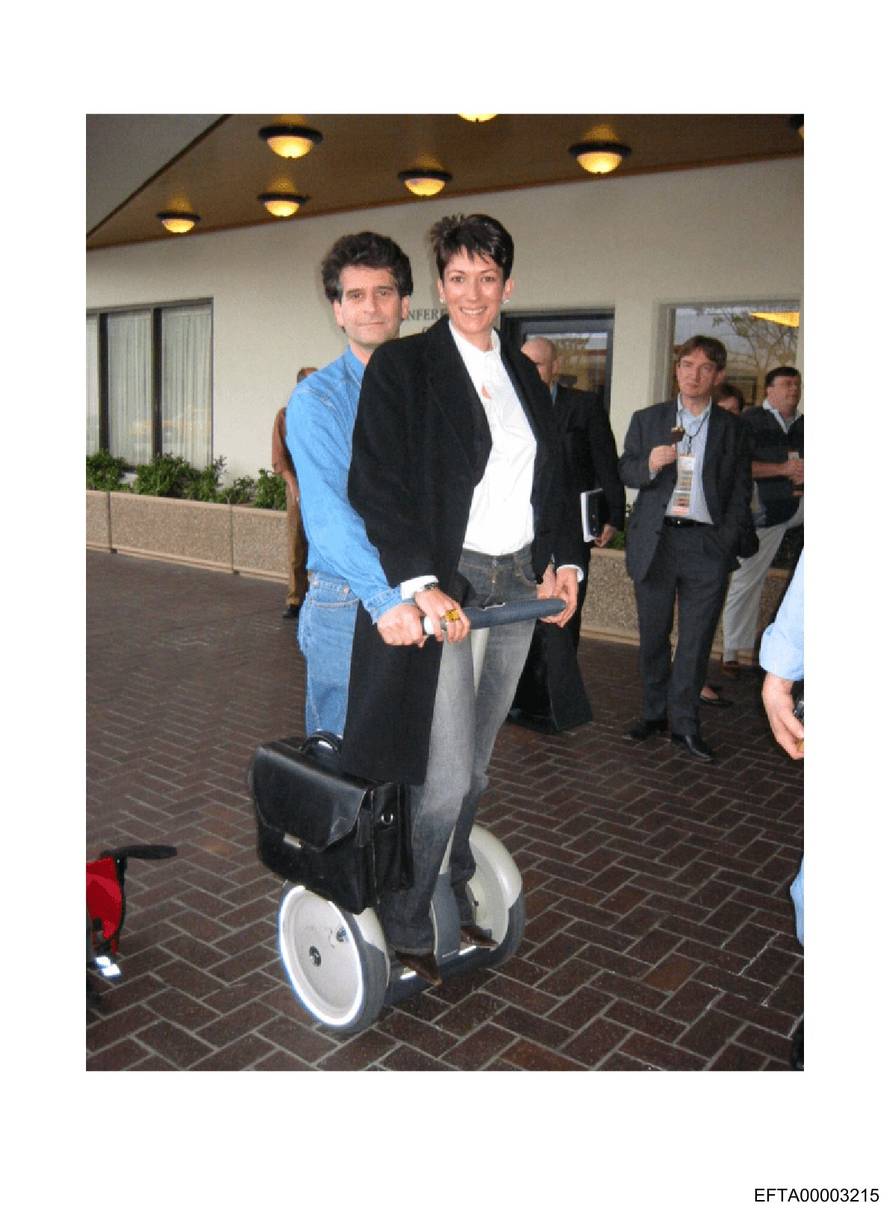 Ruskinje, privatni letovi, party na otoku: Ovako je Epstein gradio svoju mrežu sa slavnima