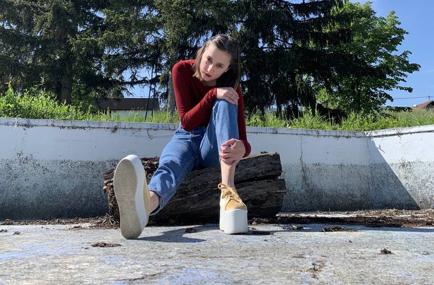 Ljubav te ne boli, ljubav te ne tjera u strah, ljubav je mir