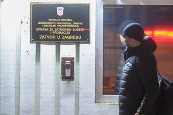 Zagreb: Nikola Petra&ccaron; do&scaron;ao je u remetine&ccaron;ki zatvor radi izdr&zcaron;avanja kazne zbog afere "Mikroskopi"
