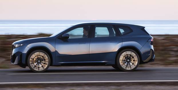 FOTO Zbog ovog hit auta BMW tvornice rade duple smjene