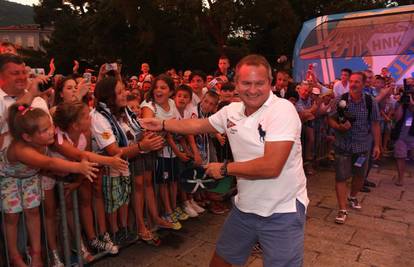 Kek ne želi na klupu Hrvatske: Nije to zaj...ncija, nečija prćija