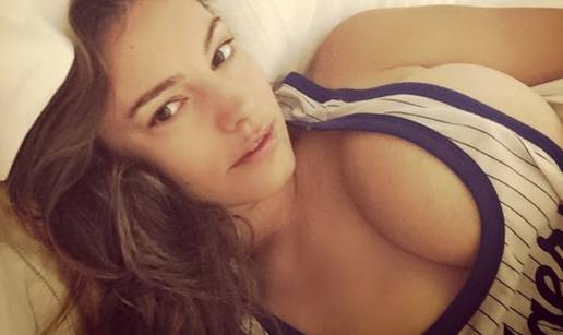 Kelly Brook je priznala da je prestara za Pamelinu ulogu