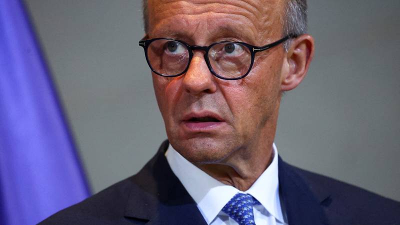 Nemška kovinska in elektroindustrija izgubljata zaposlene, vlada pozvana k takojšnjemu ukrepanju