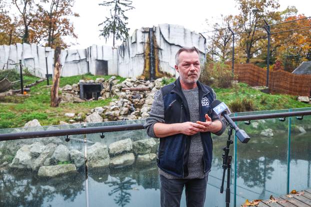 Zagreb: U Zoološkom vrtu organizirana podjela slasnih bundeva životinjama