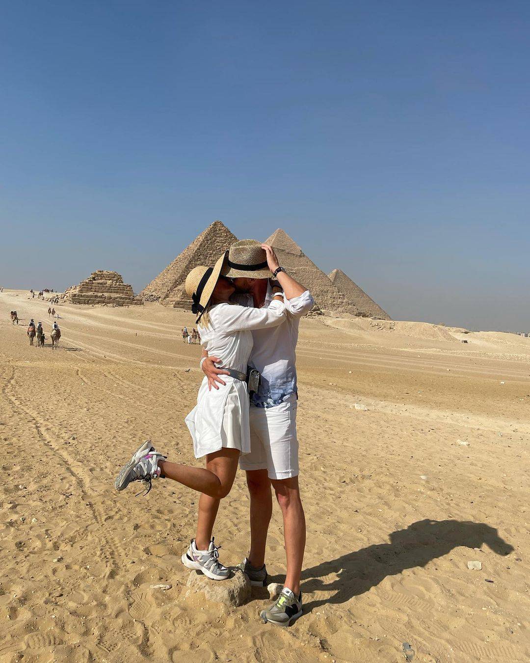 Saša Lozar i supruga zagrljeni plove brodom u Egiptu: 'Ajmo dalje, nema tu ništa za vidjet'