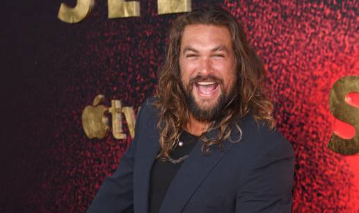 Momoa pokazao novu tetovažu na glavi nakon što je odrezao kosu: Evo kako sada izgleda