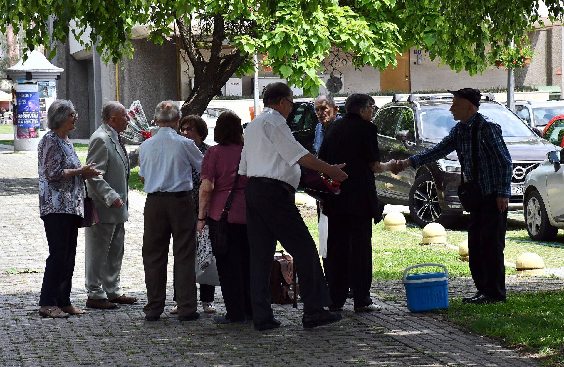 Nova Gradiška: Maturanti Državne realne gimnazije Nova Gradiška proslavili 65 godina od mature