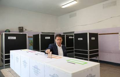 Referendumi u Italiji o državljanstvu i radu propali zbog niske izlaznosti građana