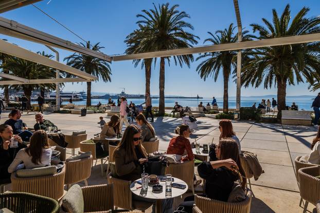 Nastavak lijepog i sunčanog vremena, u Splitu izmjereno 17 stupnjeva