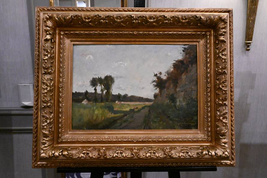 Zagreb: U Hotelu Sheraton izložena su razna umjetnička djela uoči Zimske aukcije aukcijske kuće Artmark Croatia